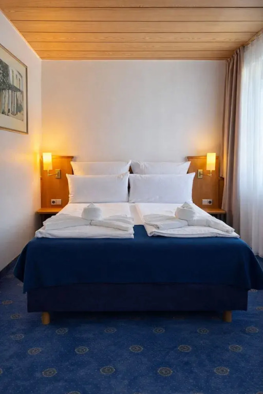 Luna Inn