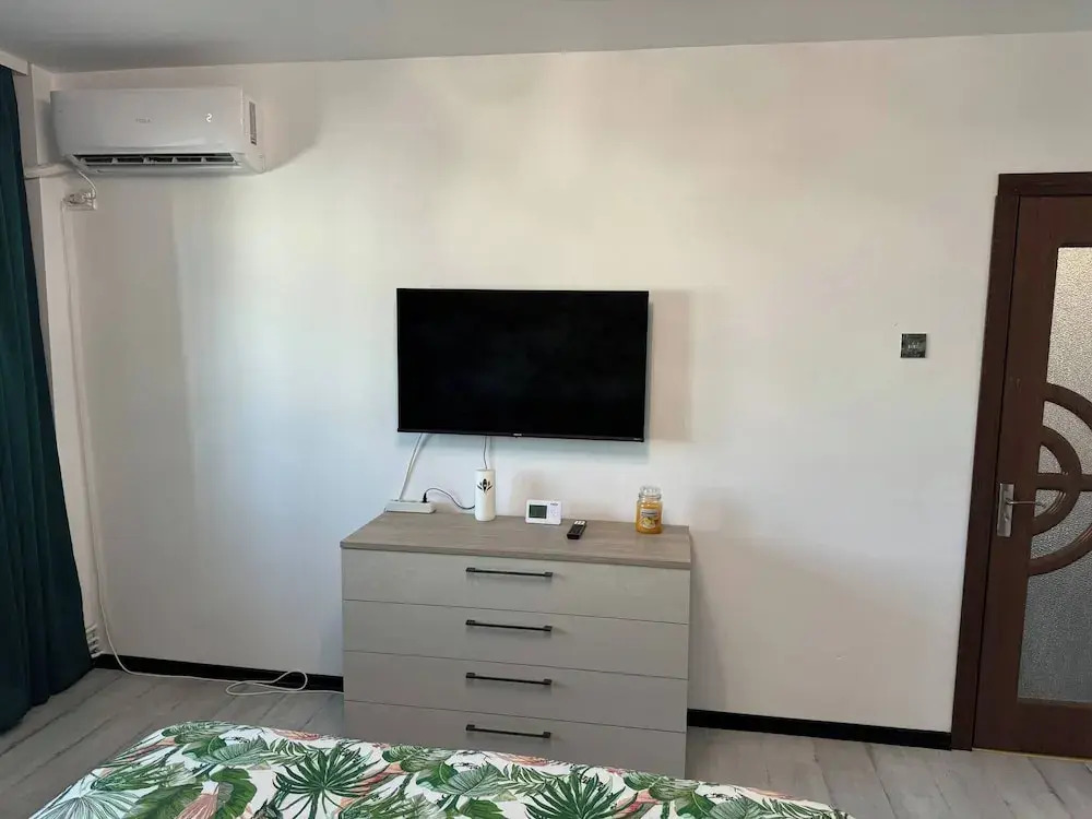 Modern 2-bedroom Apartment in Central Ploiești