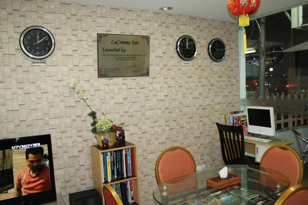 Lacomme Inn