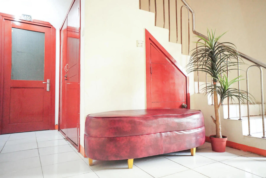 RedDoorz near Palembang Square Mall 2
