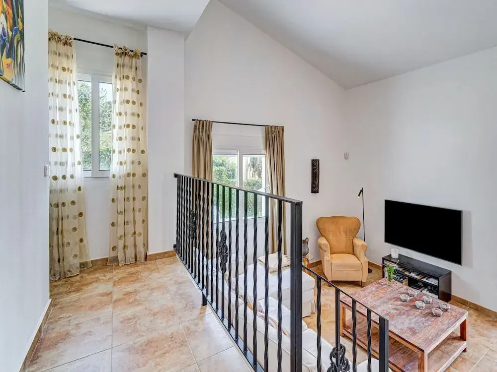 Villa in Oliva near Platja dOliva Beach