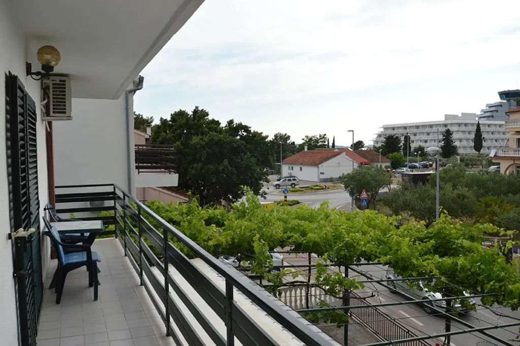 Apartments "Ruža"