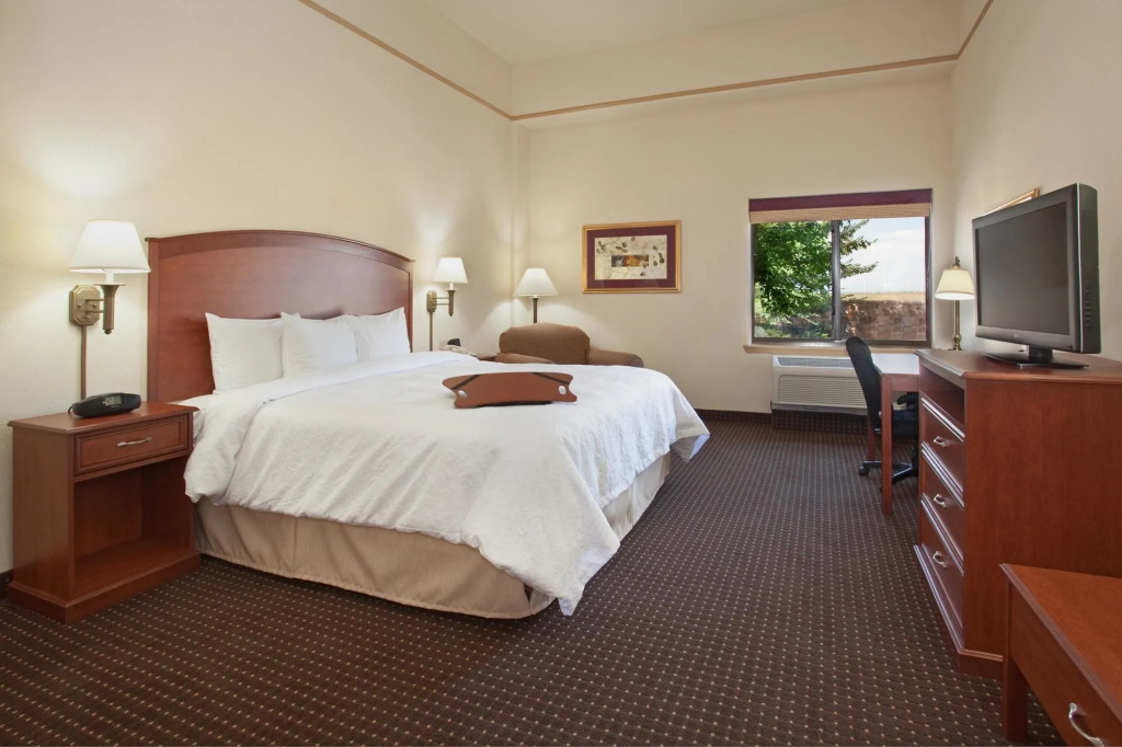 Hampton Inn & Suites Parker