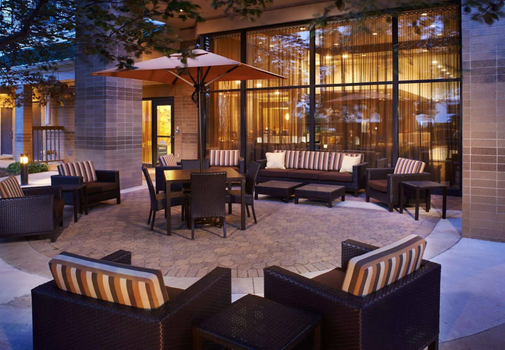 Courtyard Kansas City Overland Park / Convention Center