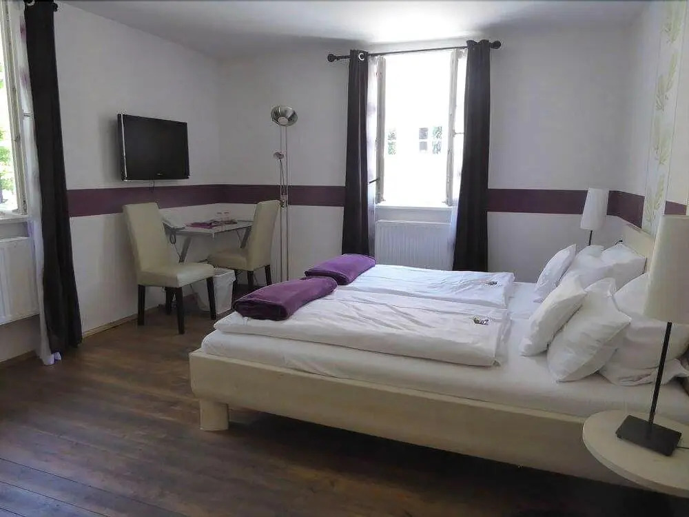 Hotel DAH-Inn