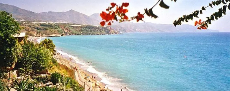 Nerja 1ª linea de Playa de Burriana , terraza grande al mar