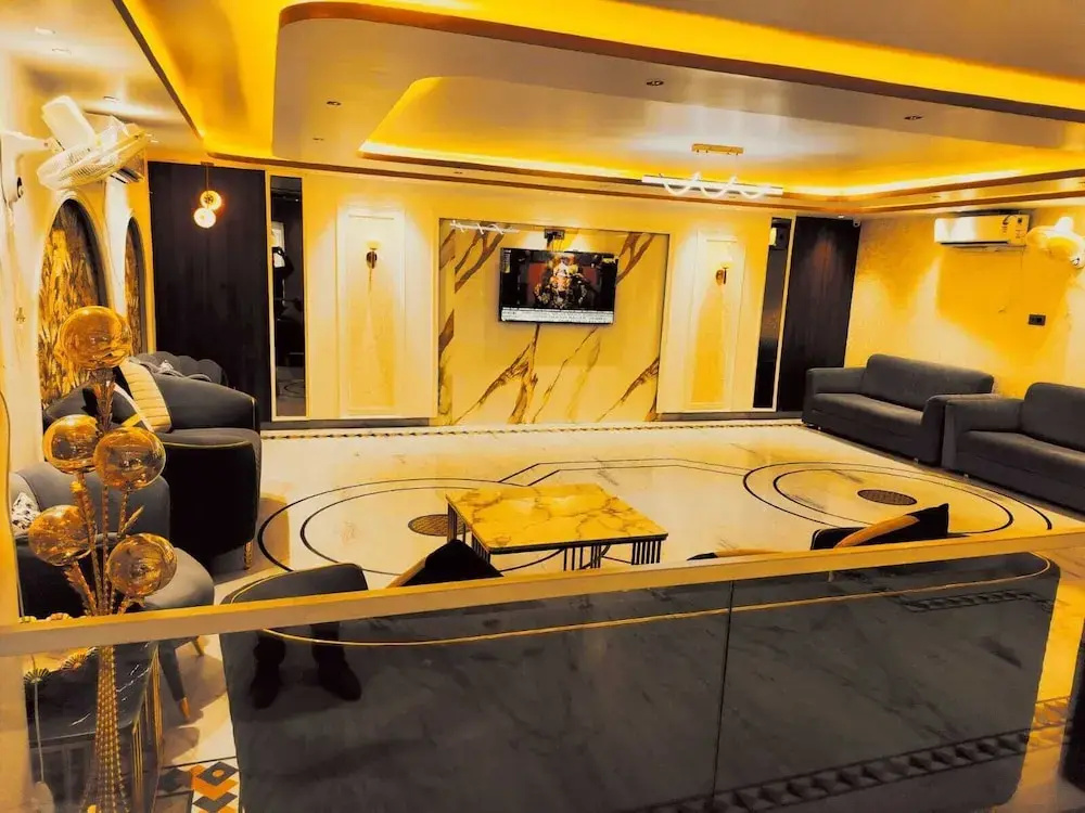 Hotel kerni palace