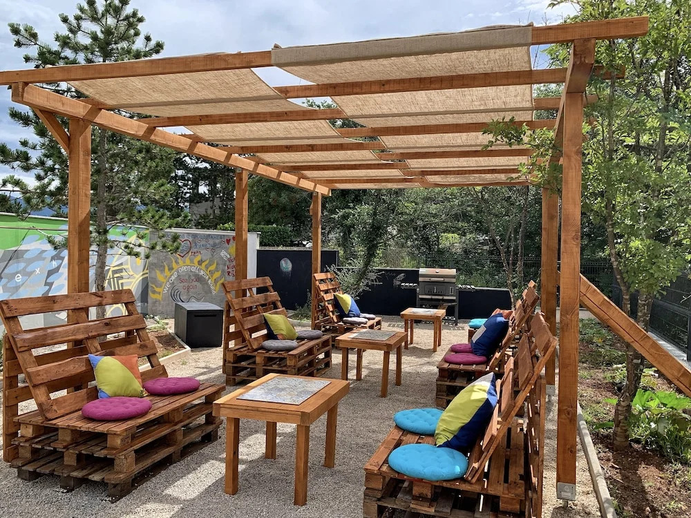 VSG Resort - 200m from Beach, Pool, Sauna & Jacuzzi