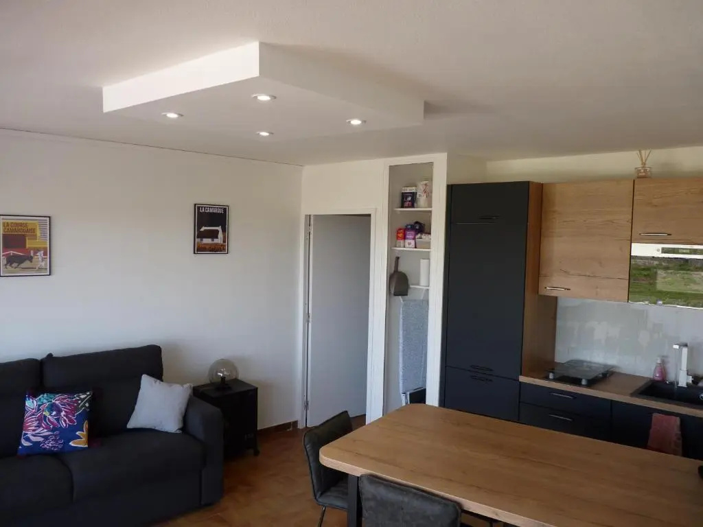 Appartement rez de jardin face a la mer