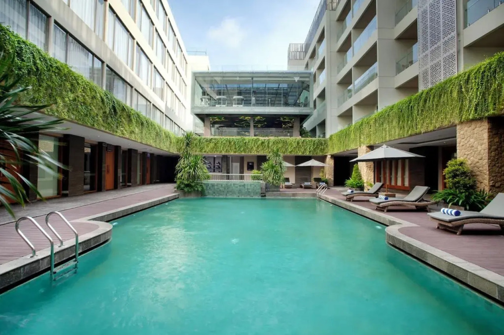 Platinum Hotel Jimbaran Beach Bali