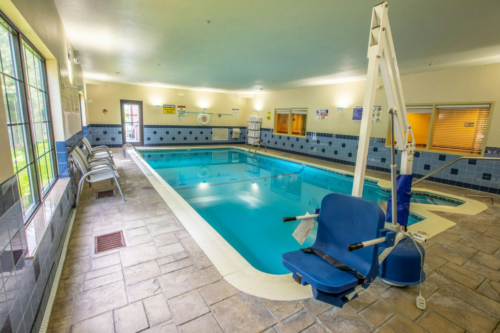 Hampton Inn Hadley-Amherst Area