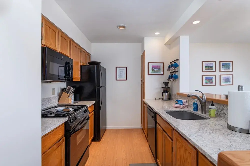 100 Snow Creek 2 Bedroom Condo