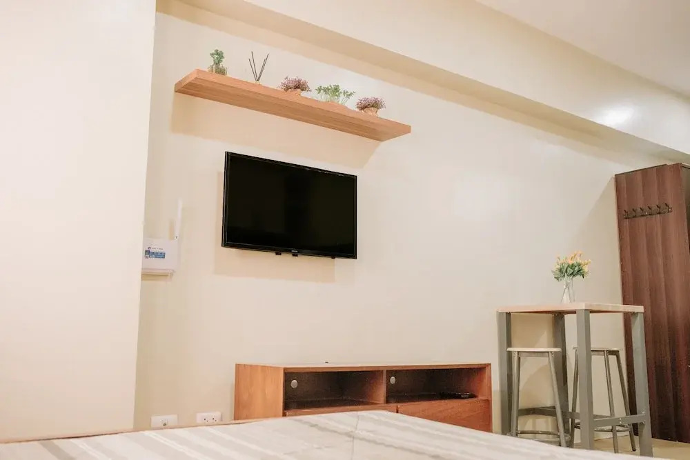 Affordable Luxe Retreat