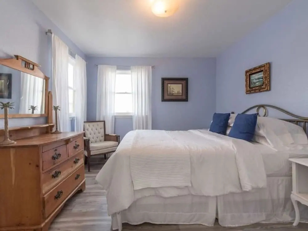Ventura Beach Cottage Available