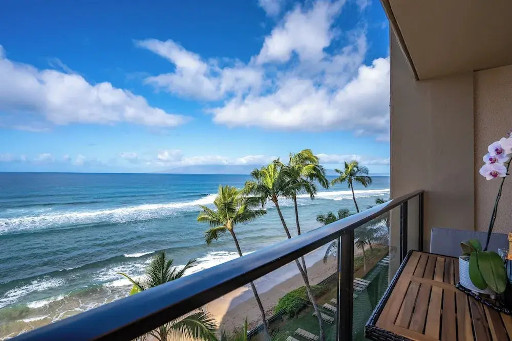 Oceanfront Kaanapali Studio Vistas