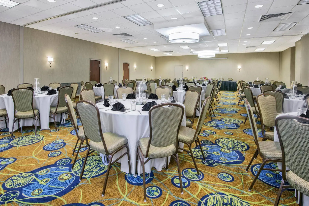 Kozy Hotel Dallas DFW Airport Area West