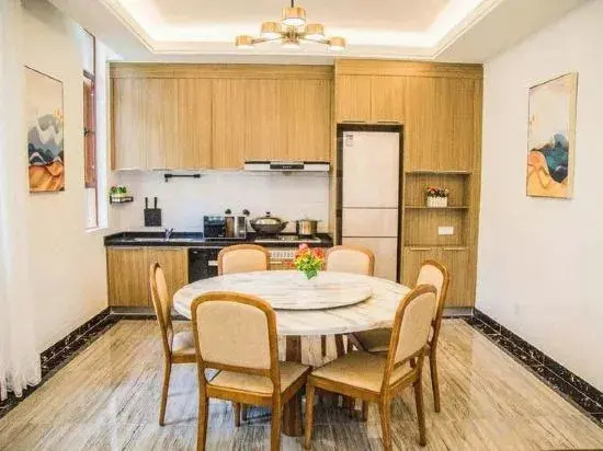 She Hehui Holiday Apartment (Longmen Nankun Daguan Store)