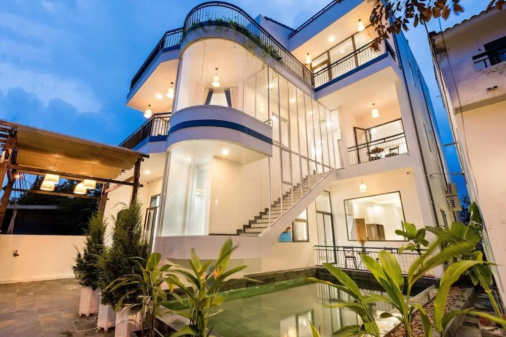 5 Coconut Villa