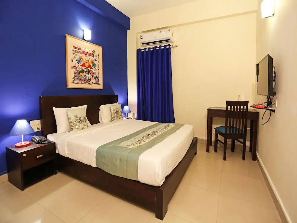 FabHotel F9 Noida Sector 51