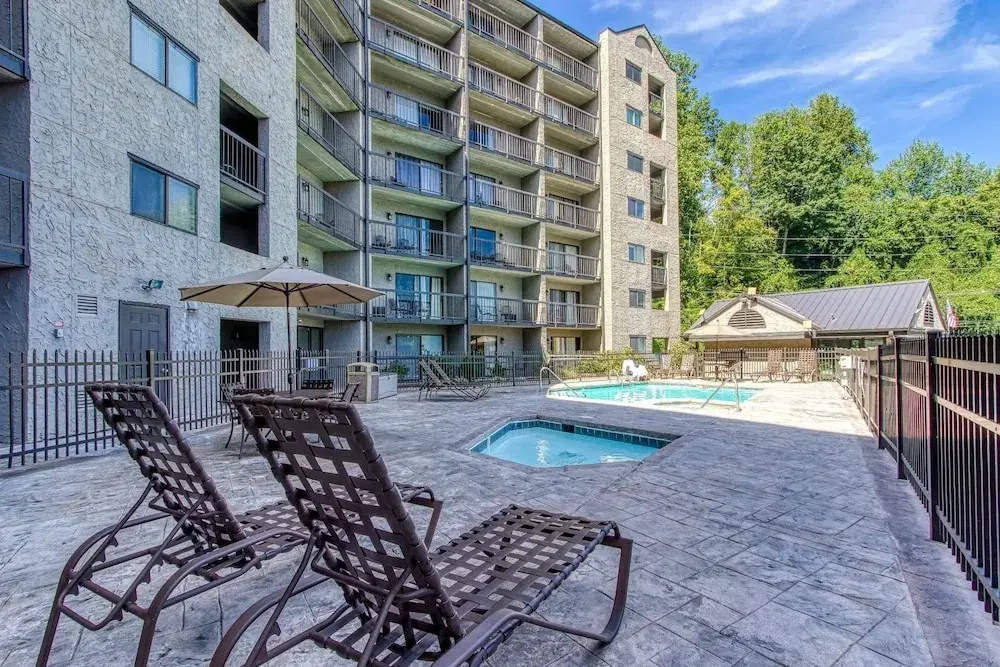 Mountain Splendor 105 - Beautiful Condo In The Heart Of Gatlinburg 1 Bedroom Condo by RedAwning