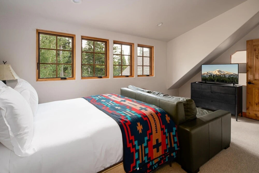 7 Gambler 4 Bedroom Home by Moonlight Basin Lodging