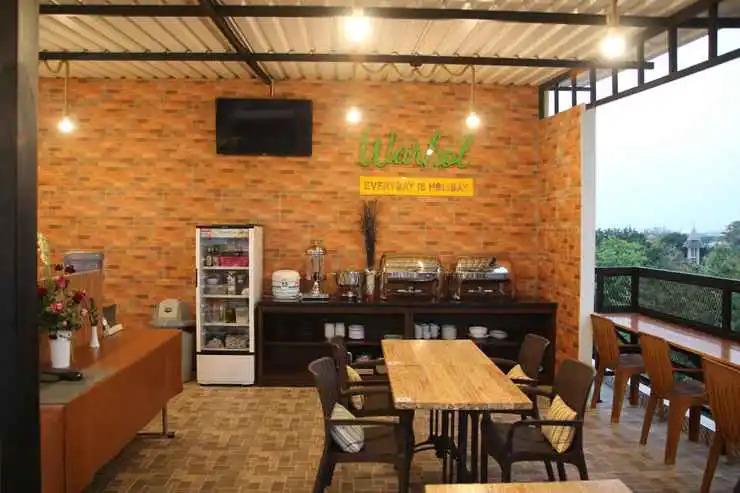 F And B Inn Sam Poo Kong Semarang