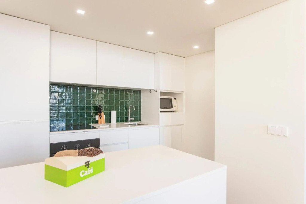 Modern 2BR Duplex Downtown by Art District by LovelyStay