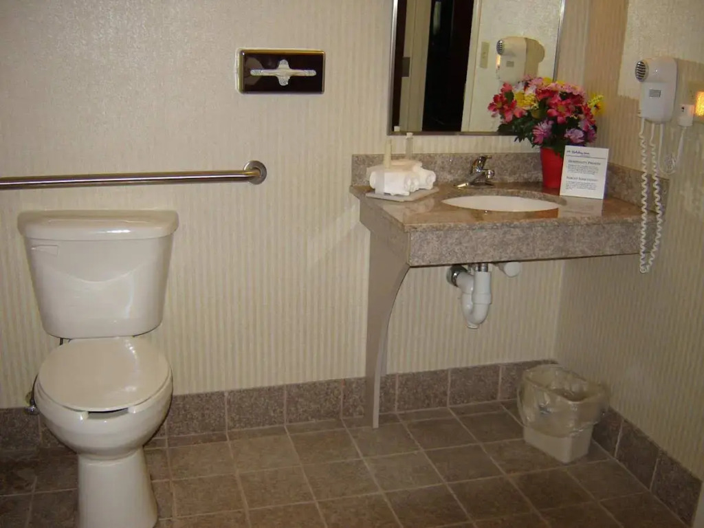 Holiday Inn Express Newton Falls by IHG