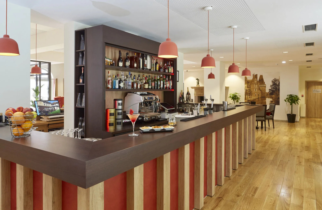 Mercure Maintenon