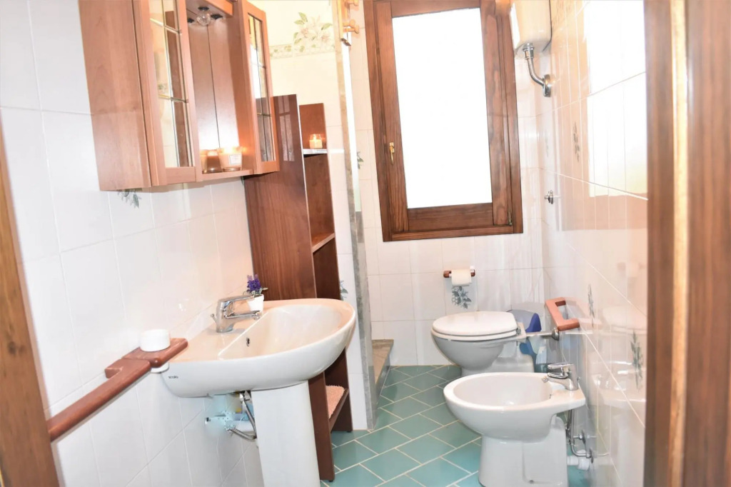 HOLIDAY HOME Marte 2 surrounded by greenery  6 beds-Casa  vacanze Marte 2