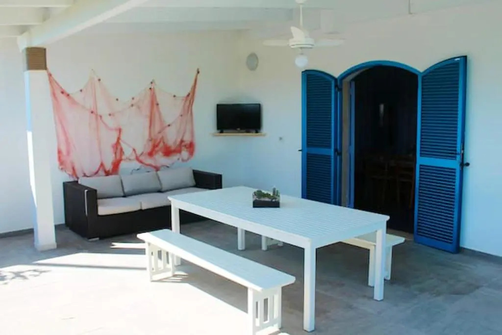 House with 3 bedrooms in Monopoli with enclosed garden and WiFi 30 m from the beach