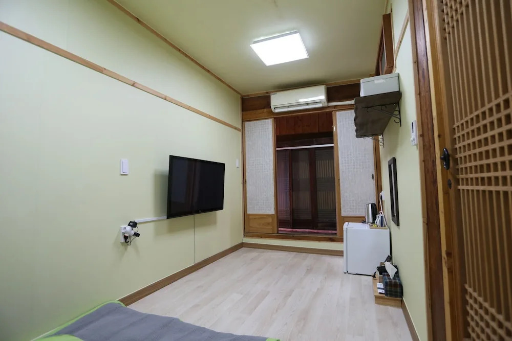 DAL Guest House