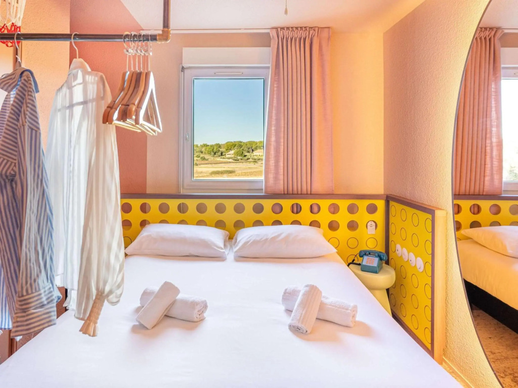 ibis Styles Pont du Gard Route dAvignon