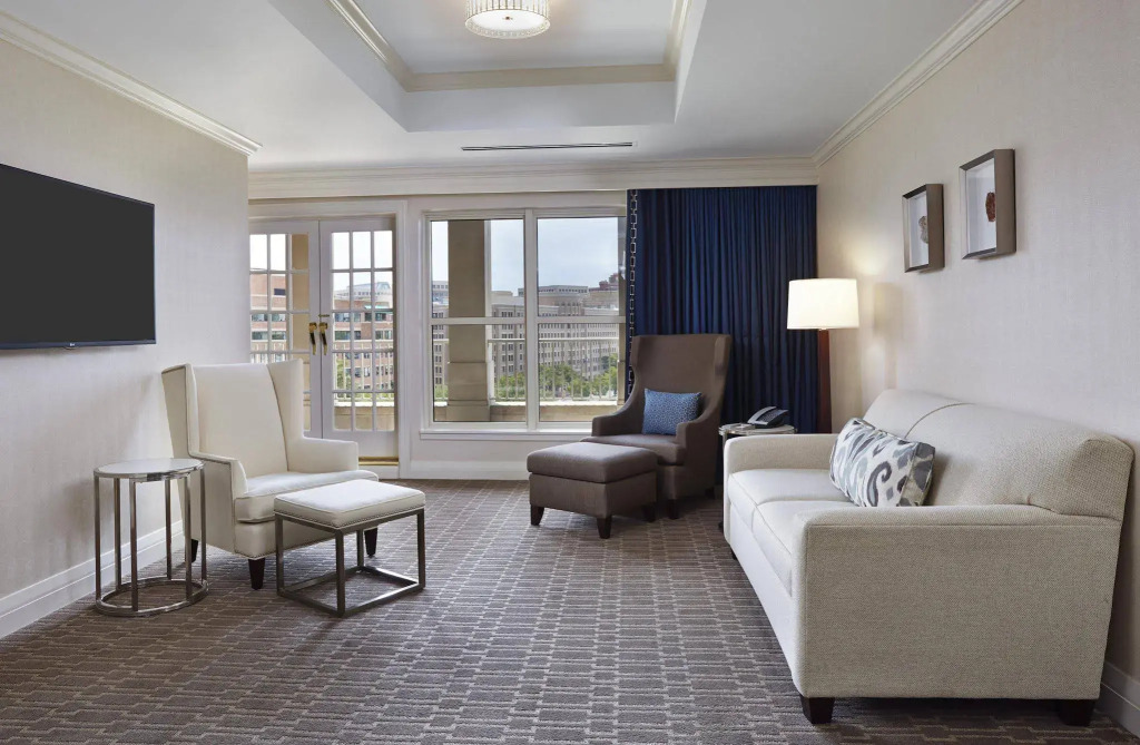 Hilton Alexandria Old Town