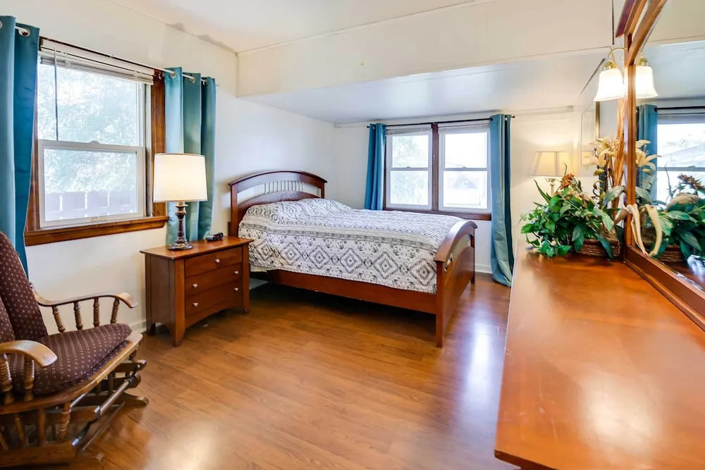 Spacious Wyoming Retreat: Fishing & Hunting