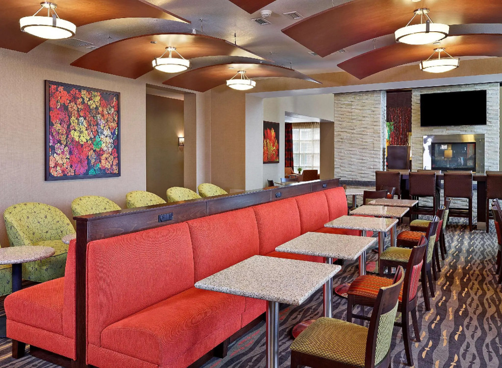 Homewood Suites Calgary Airport