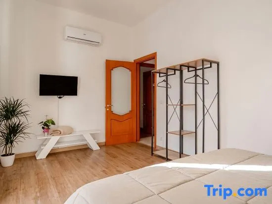 Stella - Central Apartment
