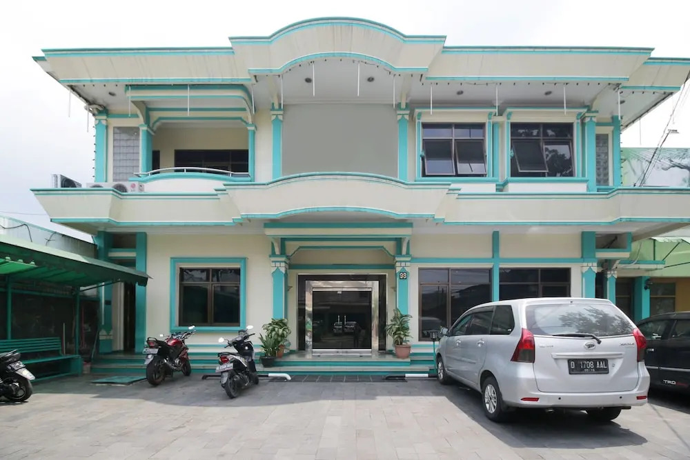 Airy Regol Moch Ramdan 96 Bandung
