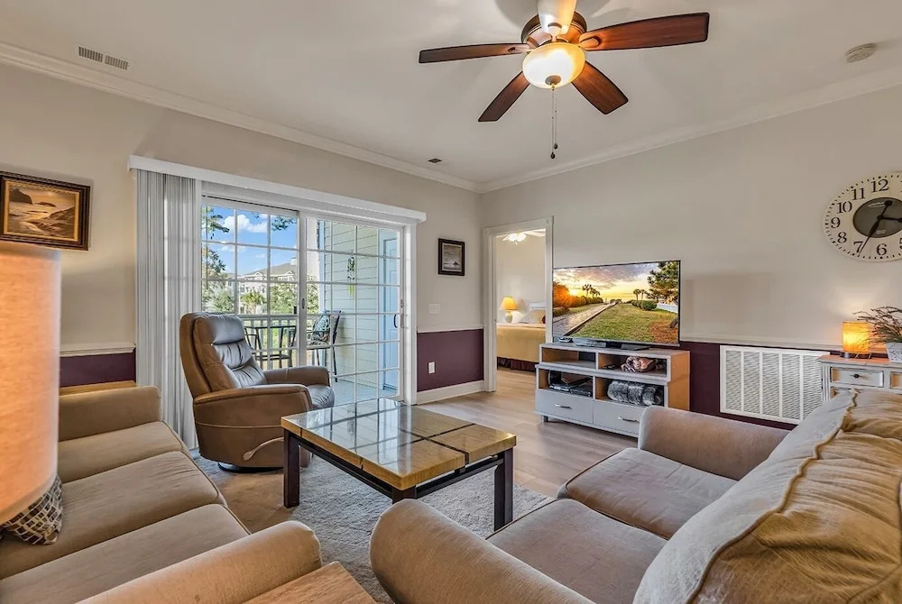 4809 Luster Leaf Circle Magnolia Pointe 202 2br 2ba 2 Bedroom Condo by RedAwning