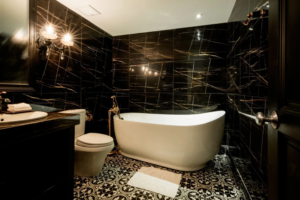 California Hotel Saigon