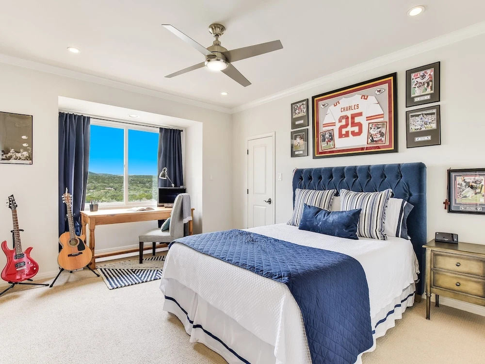 The Arrive Vista Estate Above Lake Austin 5 Bedroom Home