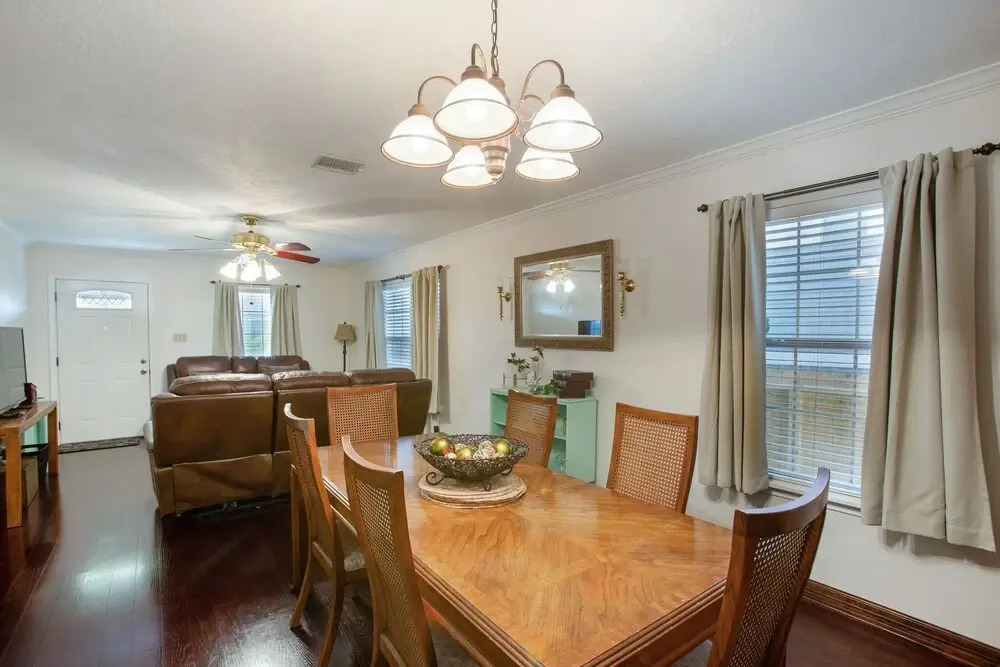 Beach - Lover Island Getway 4 Bedroom Home by Redawning