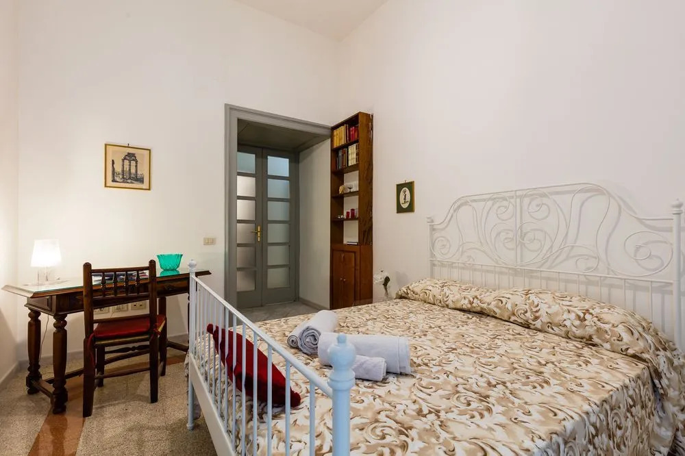 Apartment - Corso V. Emanuele III BH 81