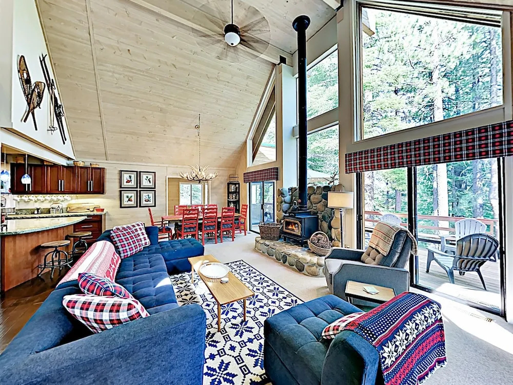 New Listing! Modern W/ Pool & Private Garage 4 Bedroom Home