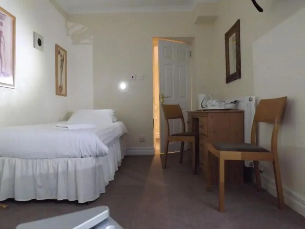 OYO Prestwick Airport Hotel
