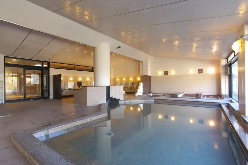 Kumo-no Ue-no Hotel