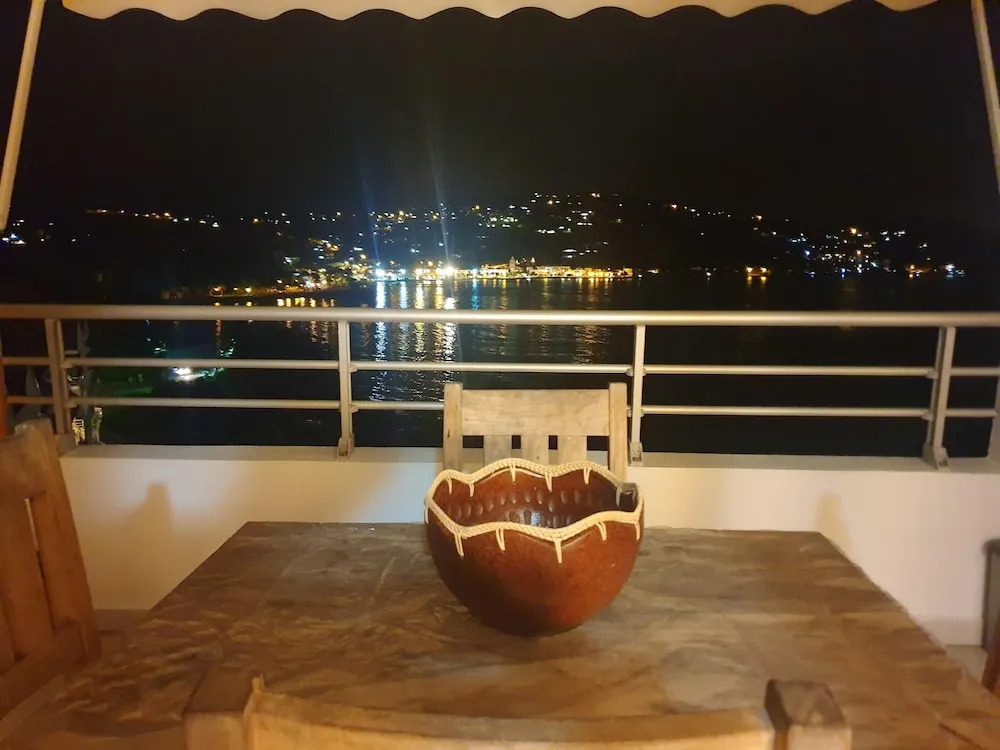 Studio in La Trinité, With Wonderful sea View, Furnished Garden and Wifi