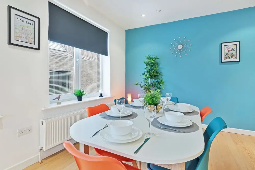 Chalk Cliff panoramic view apartment