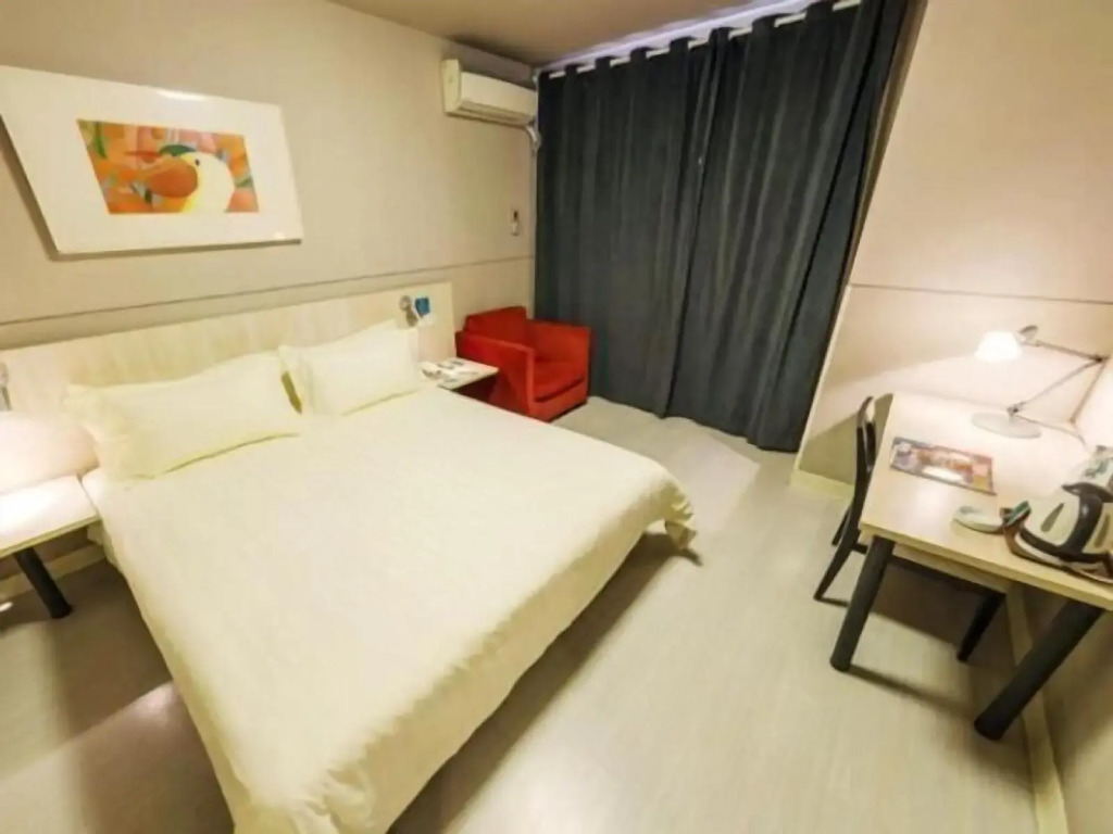 Jinjiang Inn Shanghai Fengxian Nanqiao Road