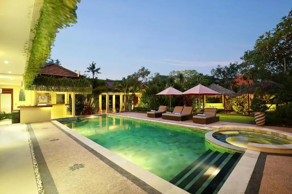 Villa J Deluxe